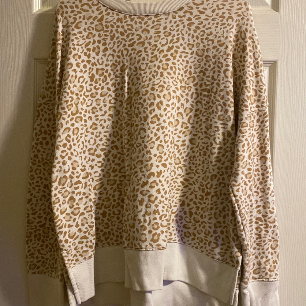 Women’s sweater size XL